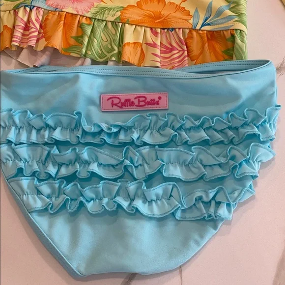 Rufflebutts Happy Hula Rash Guard 2-piece size 5 - Picture 3 of 4